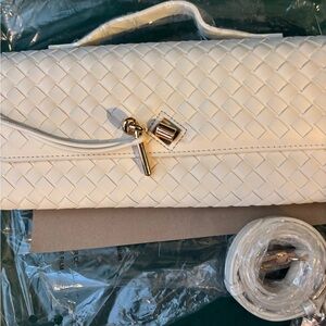 BNWT Elegant White Woven Handbag